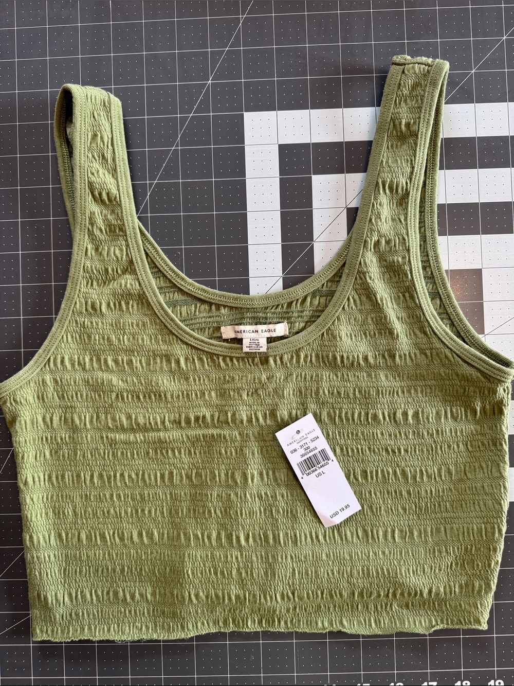 NWT American Eagle Cropped Olive Green Tank Top Size Large